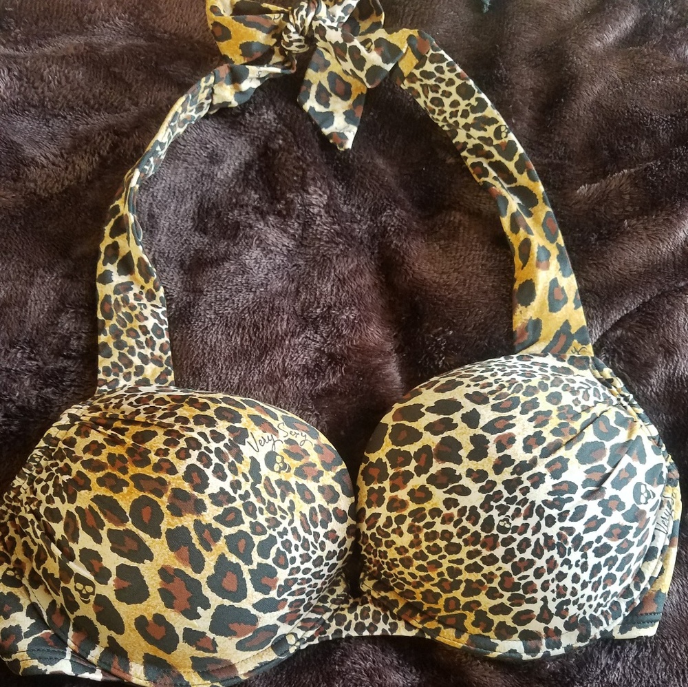 Victoria Secret Bombshell bikini top.